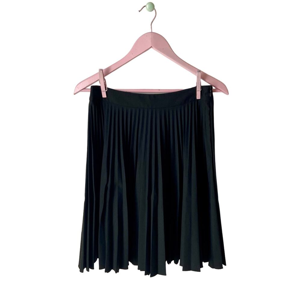 Theory Pleated Black Wool Skirt Size 2